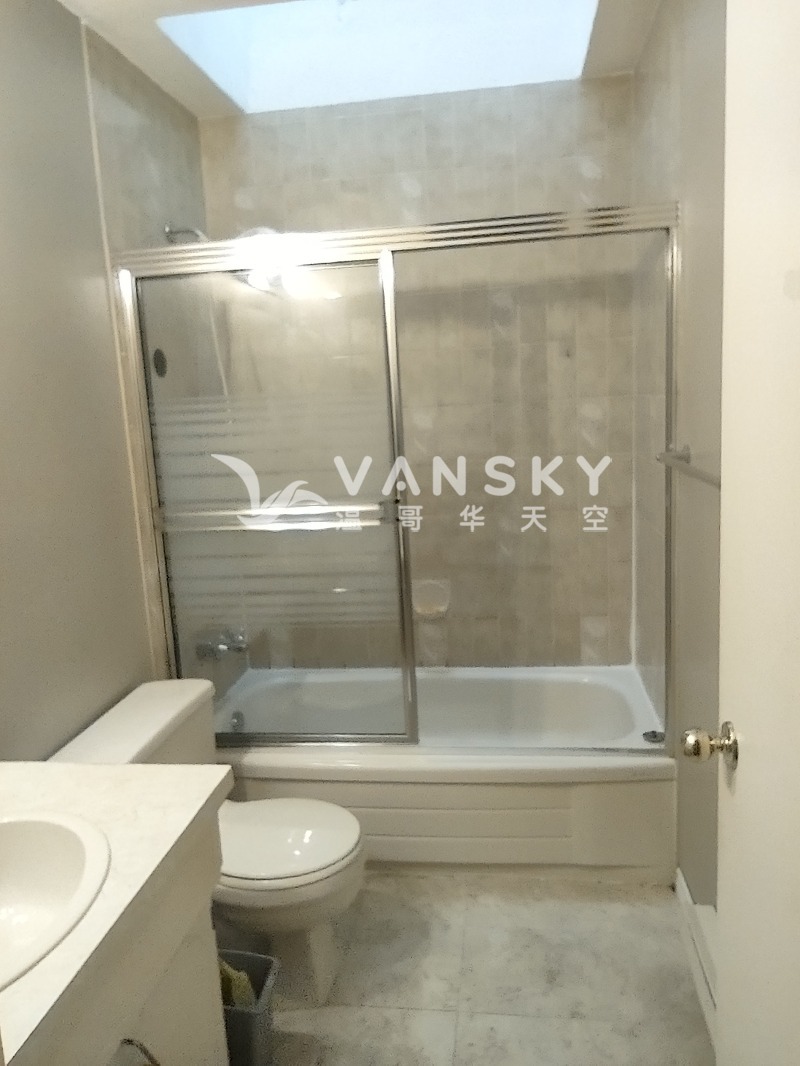 250701125515_洗手间 1.jpg